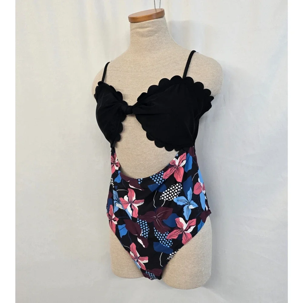 Cupshe One Piece Knotted Front Swimsuit Women's XXL Black Floral Scalloped NWOT